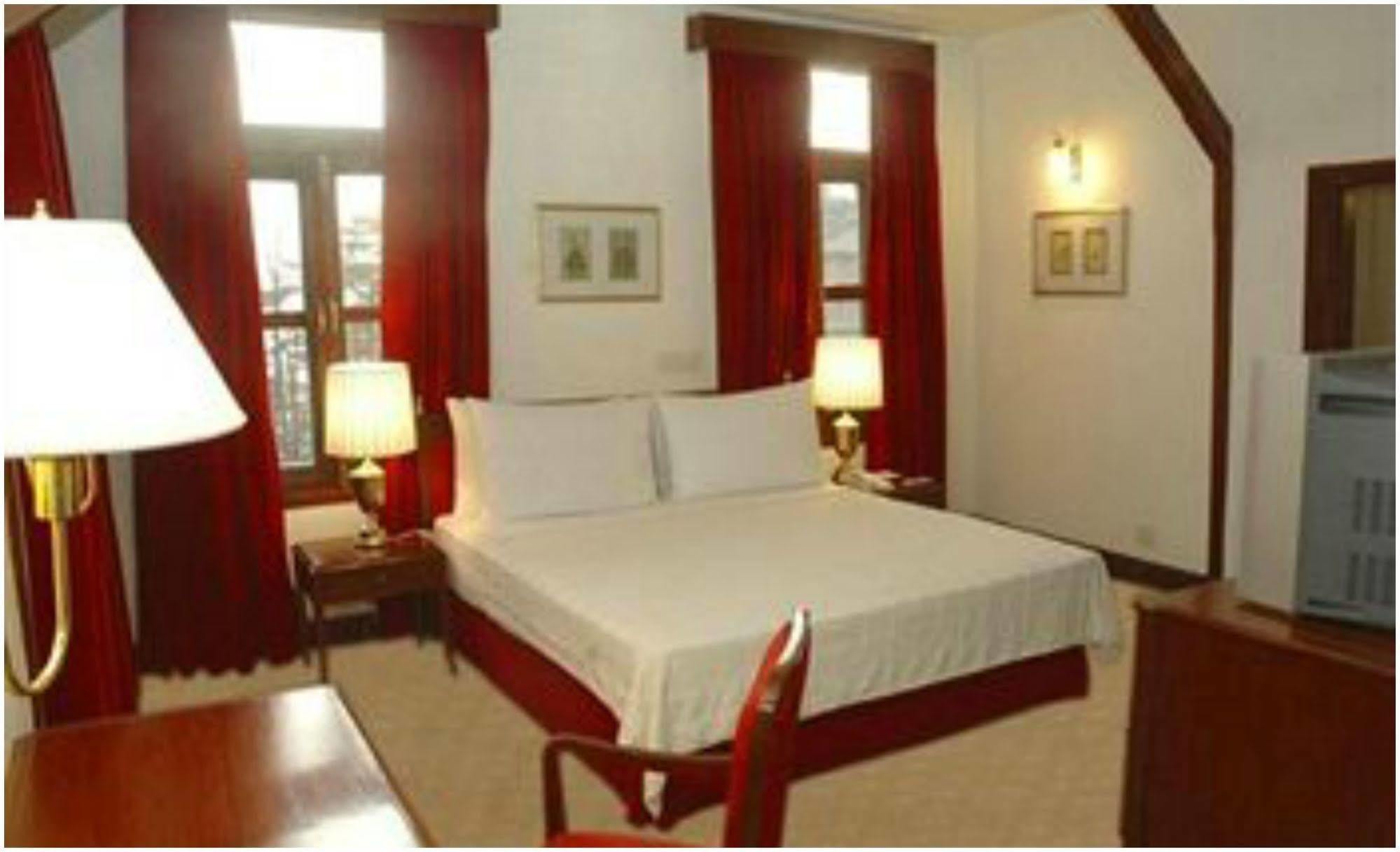 Clarkes Hotel, A Grand Heritage Hotel Since 1898 Shimla Extérieur photo